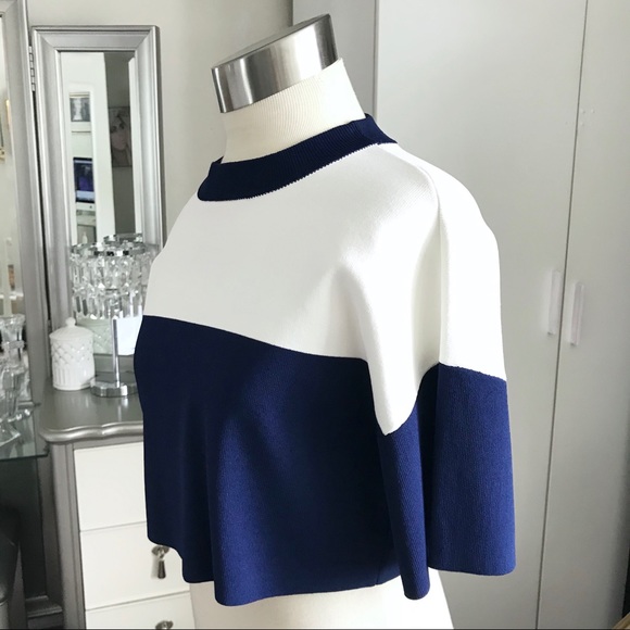 Crop Top XS - Picture 4 of 6